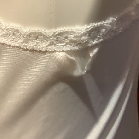 Vintage White Lacy Nylon Full Slip Dress Sz Small - Picture 11 of 13